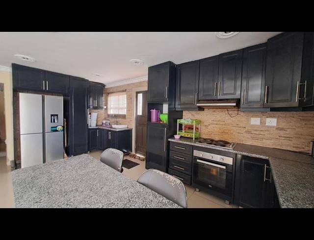 3 BEDROOM HOUSE FOR SALE IN ILLOVO